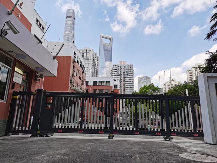 上海市洋泾菊园实验学校